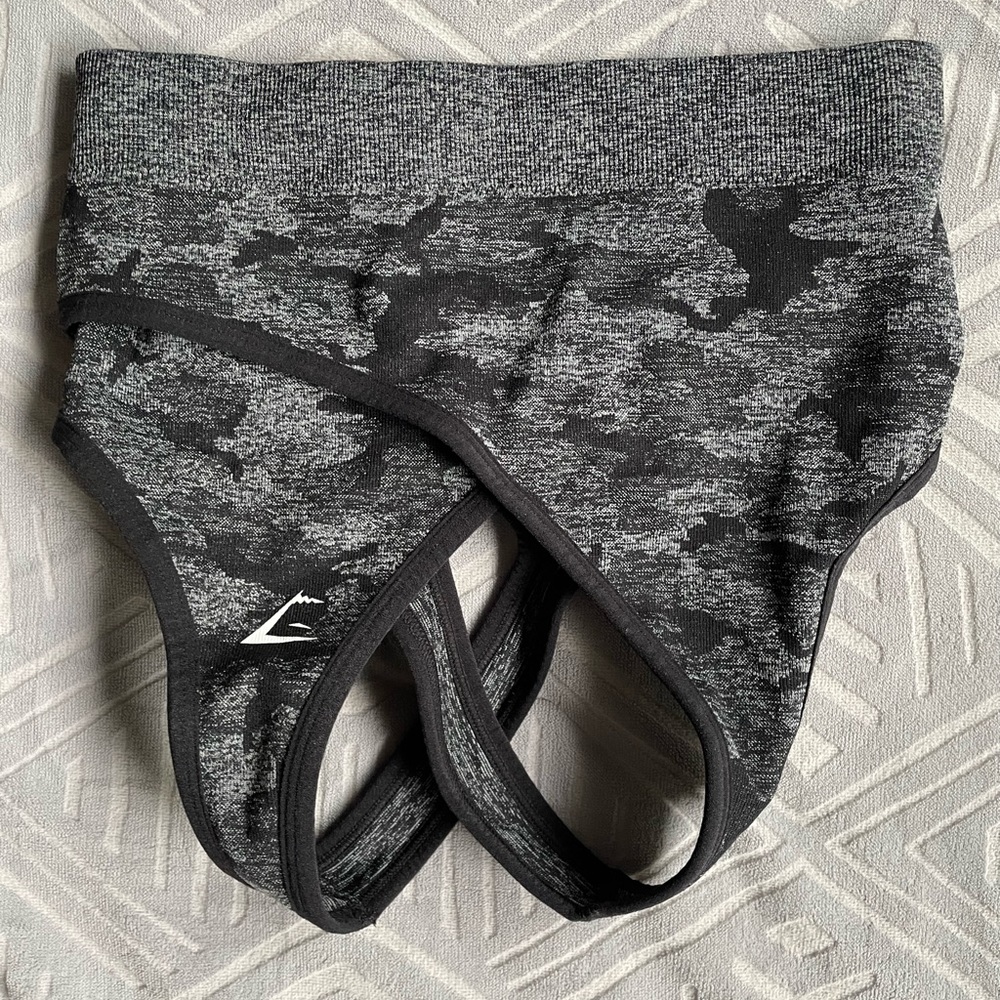 Gymshark camo seamless sports bra size small
